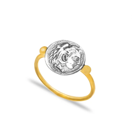 Turkish Medallion Vintage Ring in 925 Sterling Silver Turkish Medallion Vintage Ring in 925 Sterling Silver
