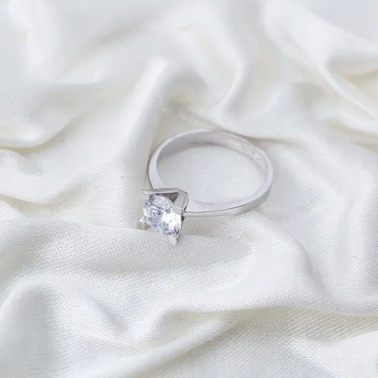Solitaire Four Square Claw Engagement 925 Silver Ring Solitaire Four Square Claw Engagement 925 Silver Ring