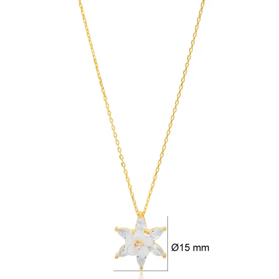 White Flower Pear Shape CZ 925 Sterling Silver Pendant White Flower Pear Shape CZ 925 Sterling Silver Pendant