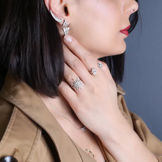 Clear Long Leaf CZ 925 Sterling Silver Ear Cuff Clear Long Leaf CZ 925 Sterling Silver Ear Cuff