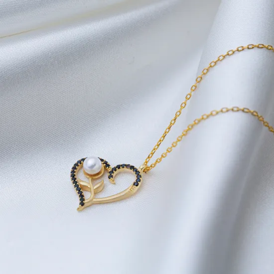 Flower in Heart Pearl Design with Black Zircon Stone Charm Necklace 925 Sterling Silver Jewelry Flower in Heart Pearl Design with Black Zircon Stone Charm Necklace 925 Sterling Silver Jewelry