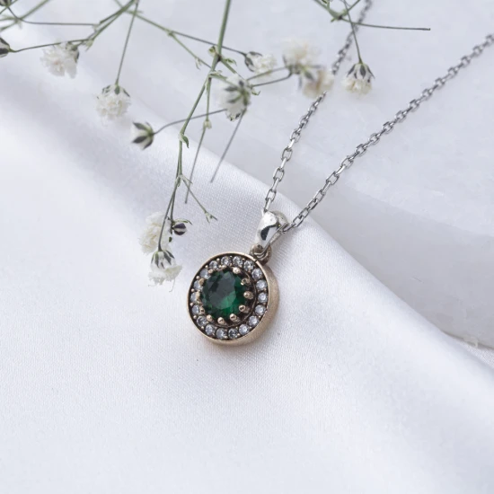 Round Shape Emerald CZ 925 Sterling Silver Pendant | 925 Sterling Silver Wholesale | Sade Silver Round Shape Emerald CZ 925 Sterling Silver Pendant - Sade 925 Silver Jewelry