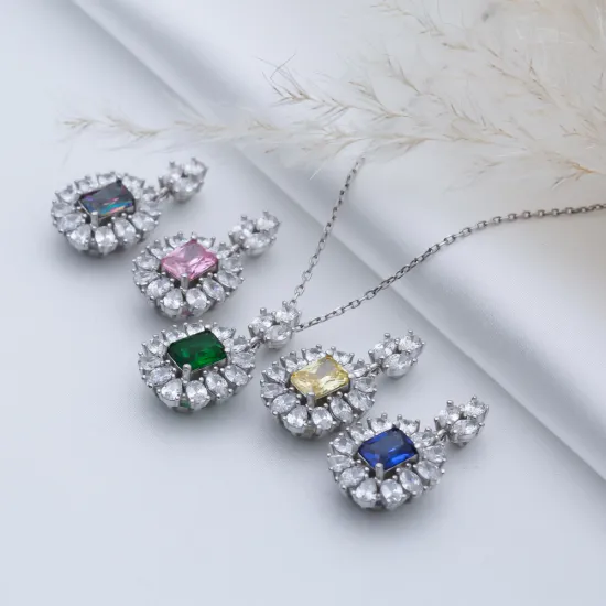 Rectangle Emerald CZ Flower Sterling Silver Necklace Rectangle Emerald CZ Flower Sterling Silver Necklace