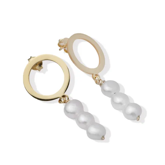 Triple Pearl Hollow Silver Stud Earrings Triple Pearl Hollow Silver Stud Earrings