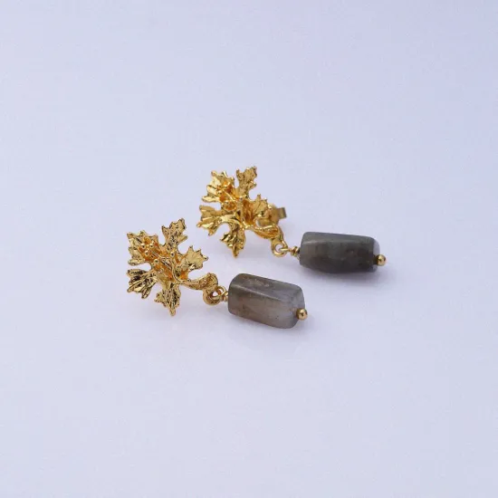 Labrodite Leaf 22 Karat Vintage 925 Silver Earrings Labrodite Leaf 22 Karat Vintage 925 Silver Earrings