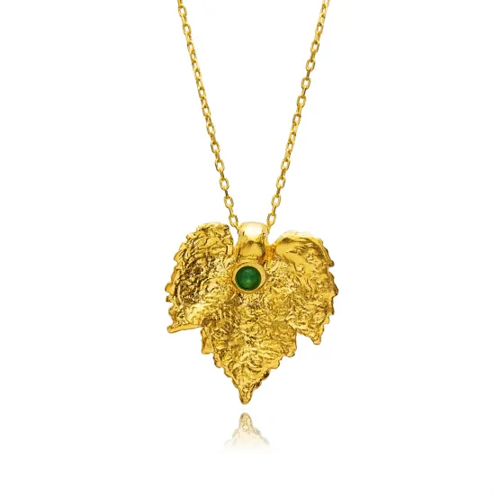 Emerald CZ Leaf Design 22K Vintage Necklace Emerald CZ Leaf Design 22K Vintage Necklace