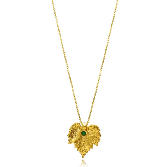 Emerald CZ Leaf Design 22K Vintage Necklace Emerald CZ Leaf Design 22K Vintage Necklace