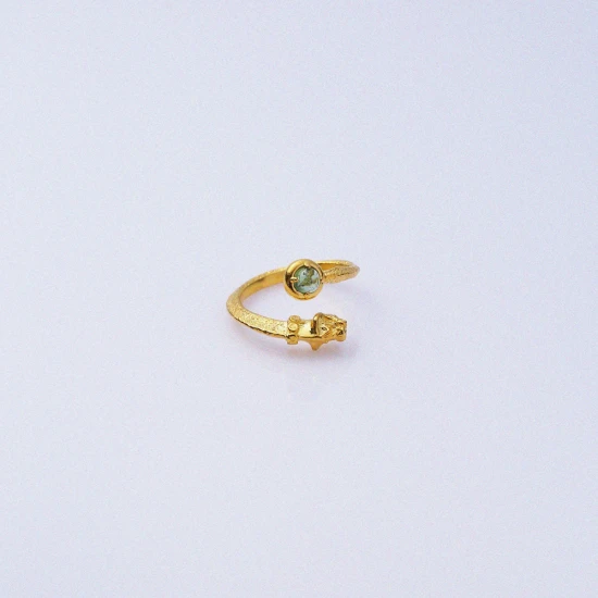 Green Tourmaline 22 Karat Gold Vintage 925 Silver Ring | 925 Sterling Silver Wholesale | Sade Silver Green Tourmaline 22 Karat Gold Vintage 925 Silver Ring - Sade 925 Silver Jewelry