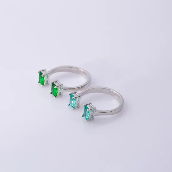 Emerald CZ Rectangle Silver Adjustable Ring Emerald CZ Rectangle Silver Adjustable Ring