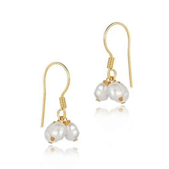 Triple Pearl Design Hook Earrings Triple Pearl Design Hook Earrings