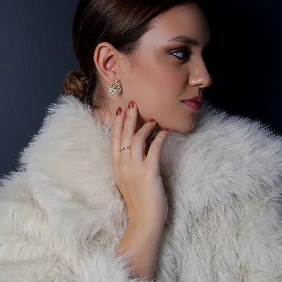 Thin Woman Pearl With CZ 925 Sterling Silver Ring Thin Woman Pearl With CZ 925 Sterling Silver Ring