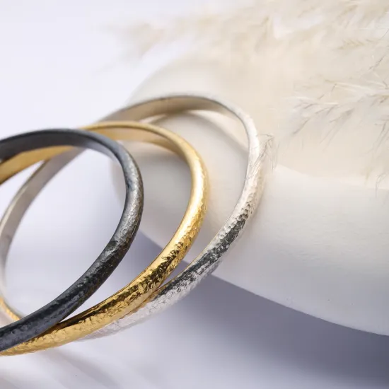 22 Karat Gold Plain 71mm Vintage Sterling Silver Bangle 22 Karat Gold Plain 71mm Vintage Sterling Silver Bangle