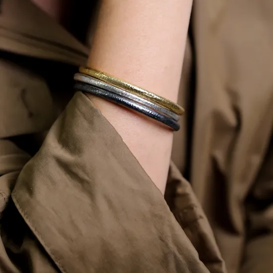 Oxidized Plain 71mm Vintage 925 Sterling Silver Bangle Oxidized Plain 71mm Vintage 925 Sterling Silver Bangle